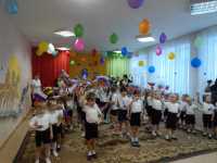 Празднование дня рождения детского сада